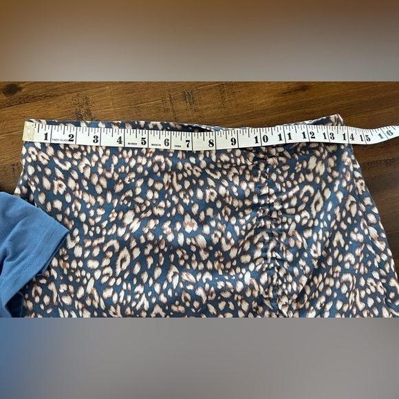 Shein Short Sleeve Wrap Top and Skirt Small - Picture 5 of 9